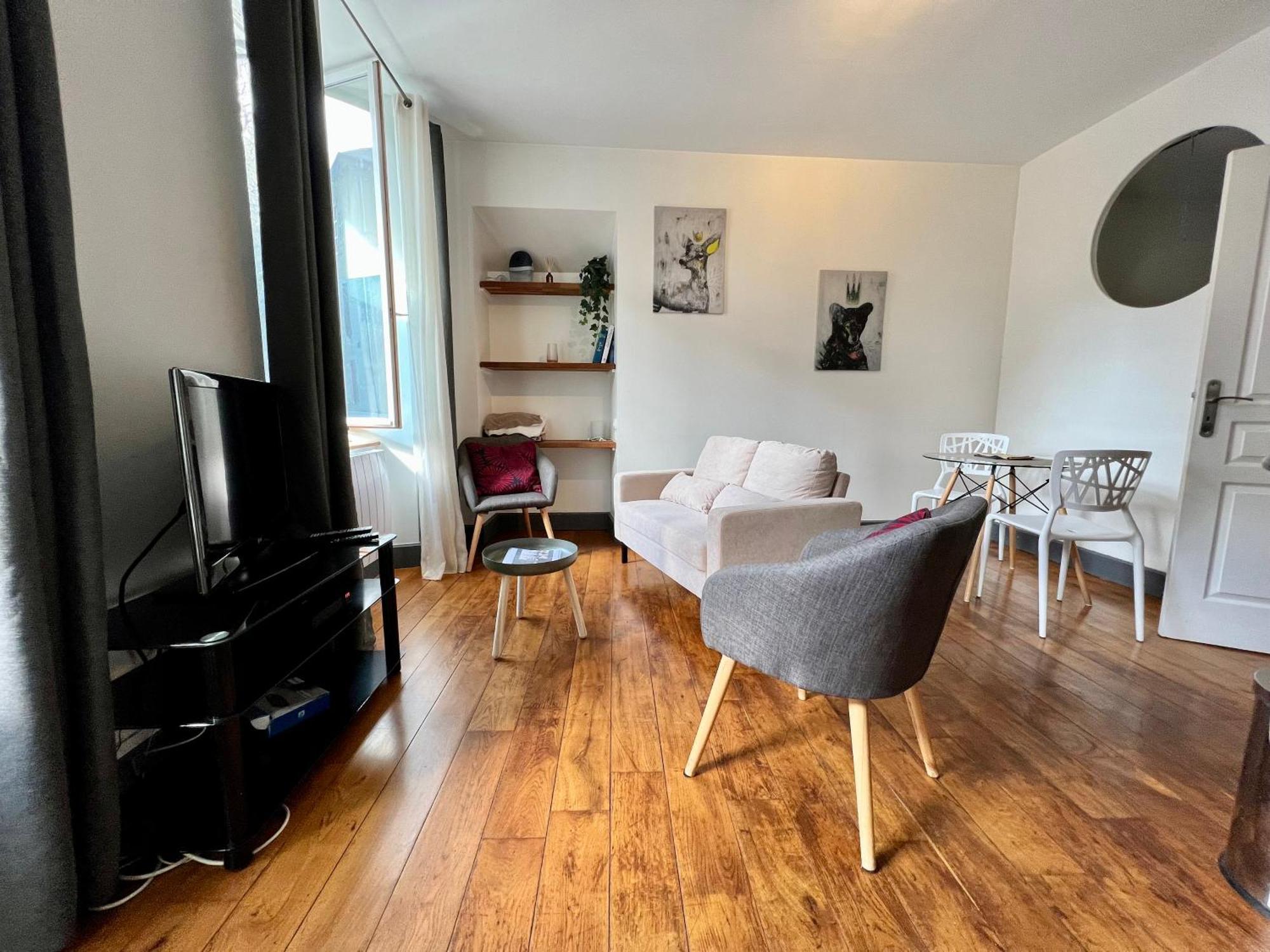 Joli Appartement En Centre Ville Bagnères-de-Bigorre Extérieur photo